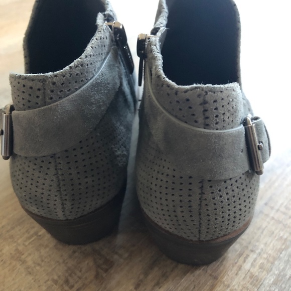 Vince Camuto Gray Boots | Low Cut | Size 8M US - Picture 3 of 13
